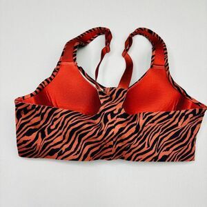 Victoria's Secret Sport Incredible Knockout front-zip sports bra 34C